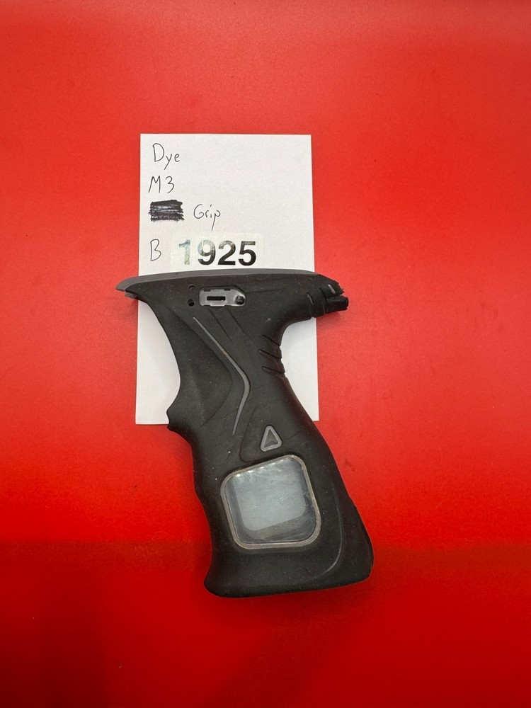 Dye M3 Grip