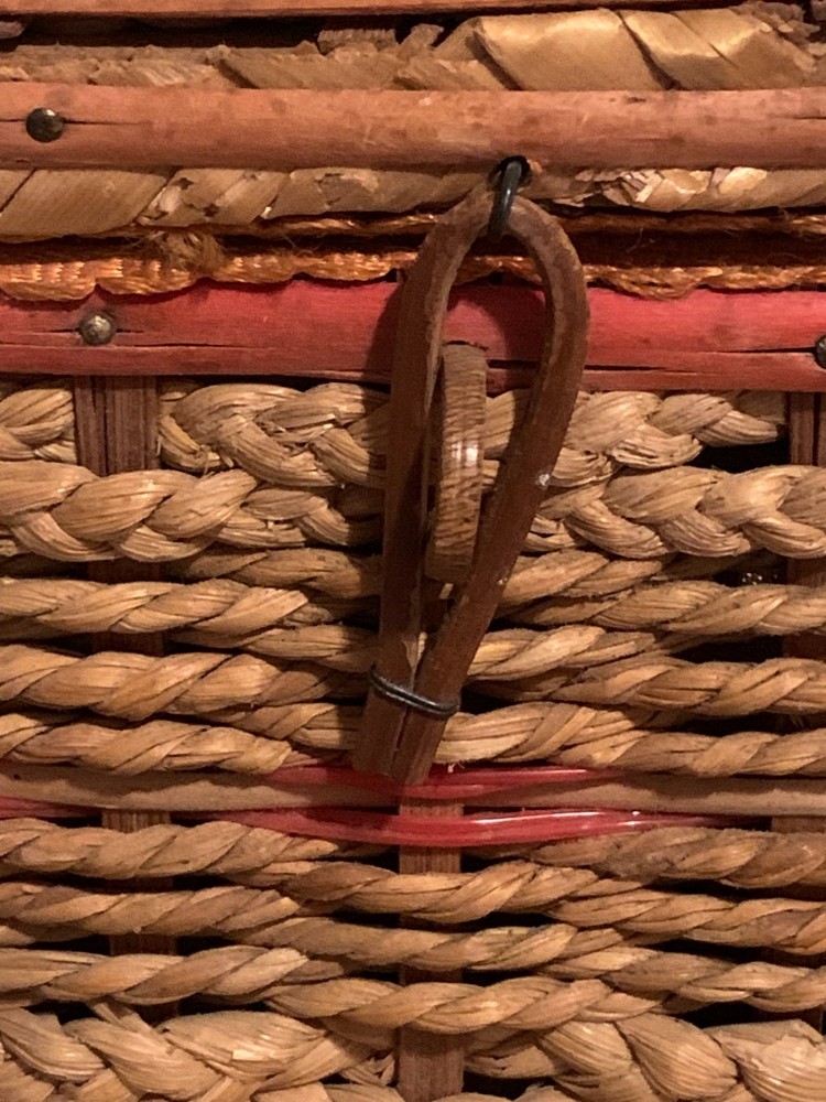 Sewing Basket- Braided Wicker w/Pink Interior