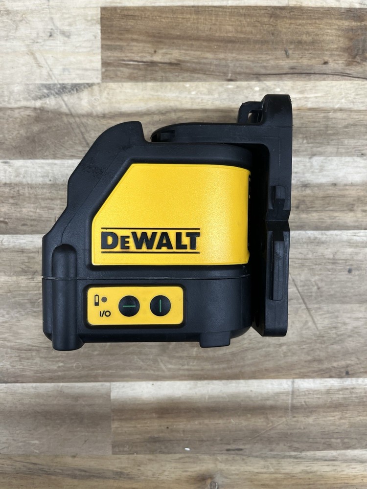 NON WORKING LAZER LEVELER DEWALT DW088CG (D57)