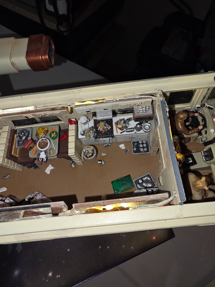 Spaceballs: The model - Eagle 5 Ship 1/32 scale UNIQUE