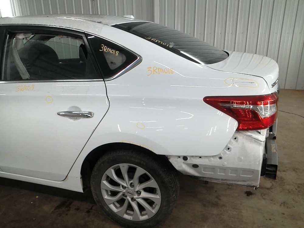 Driver Left Front Spindle/Knuckle Fits 11-25 LEAF 104953009