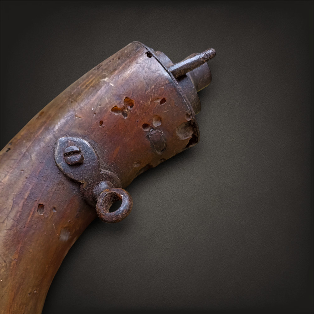 Spainsh 17th - 18th Century Powder Flask