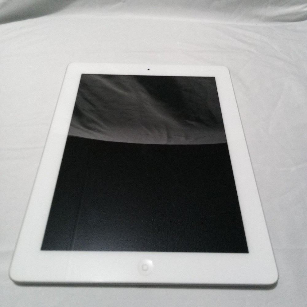 Apple iPad 4th Generation - White