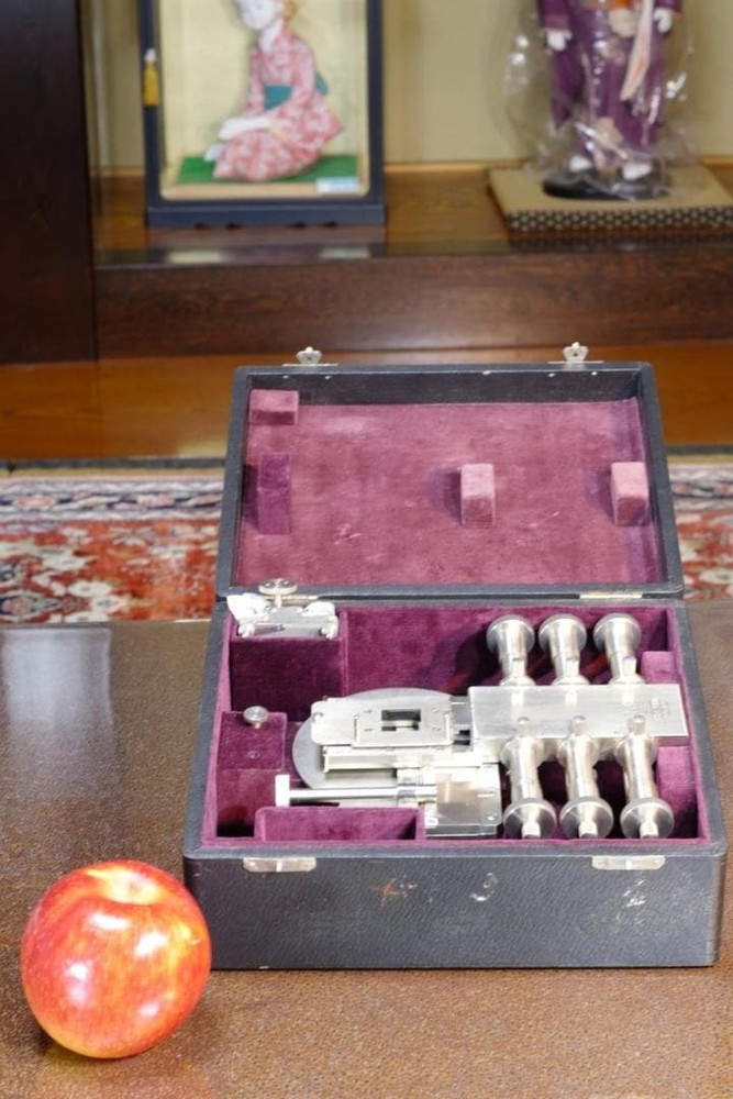 Leitz 6 Spindle Ernst Reitz's Integrating Stage-Microscope Accessories