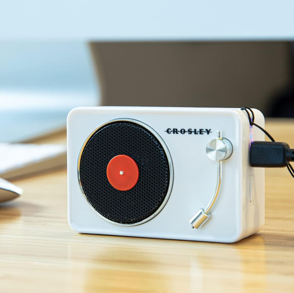 CR3029A-WH Portable Mini Turntable Bluetooth Speaker, White