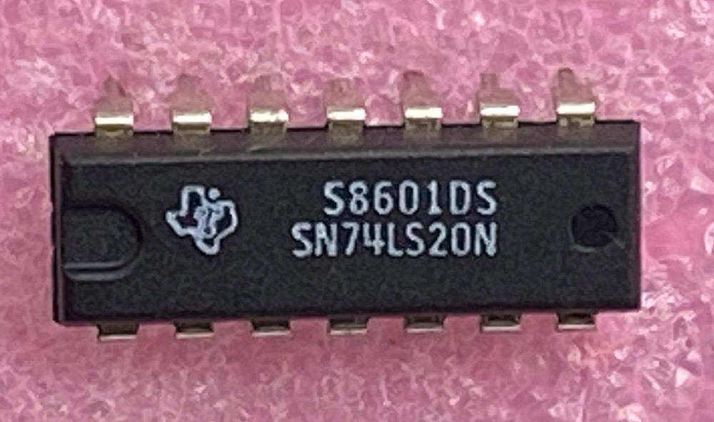 Texas Instruments SN74LS20N dual 4-input bipolar NAND gates Integrated Circuit