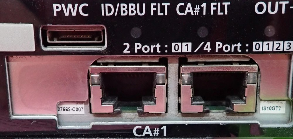 Fujitsu Eternus DX100 S4 Controller Module CA07662-D112 + iSCSI-10G CA07662-C007