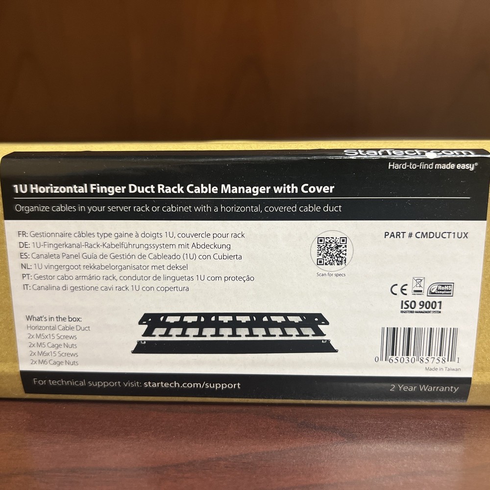 Startech.com 1U Horizontal Finger Duct Rack Cable Manager With Cover