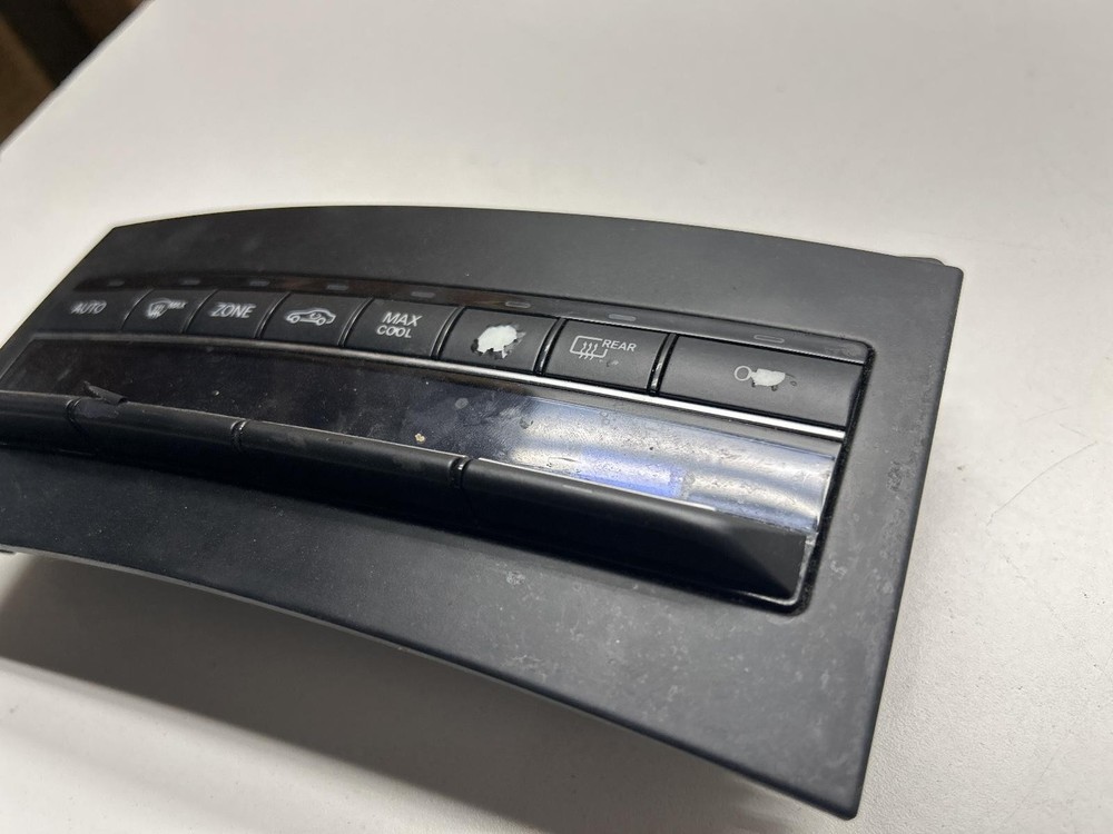 2015-2016 Mercedes E-Class Front Dash Heat/AC Controller, Black, ID A2129006727