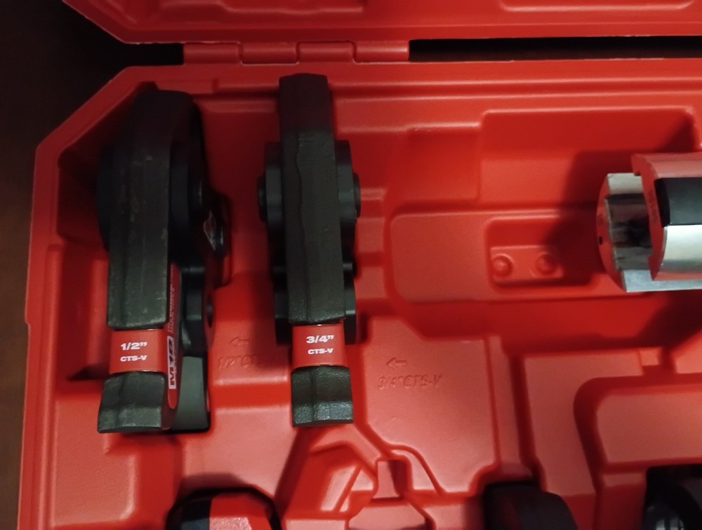 milwaukee 2922-22 m18 force logic press tool