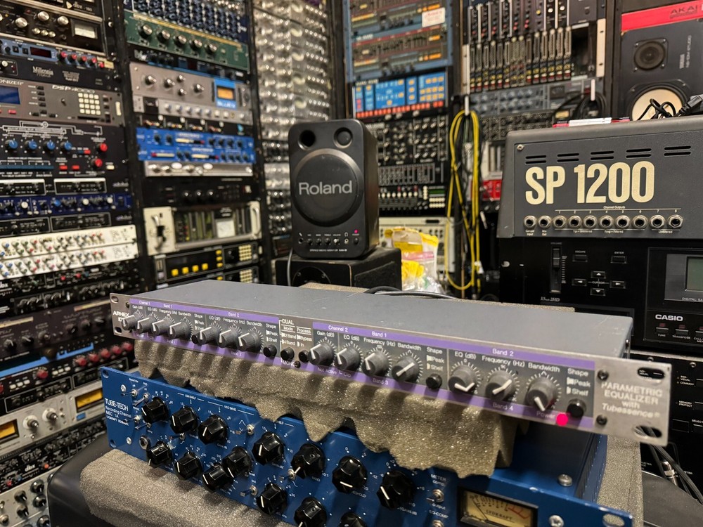 APHEX 109 Dual EQ Equalizer Tube Parametric Rack   ARMENS