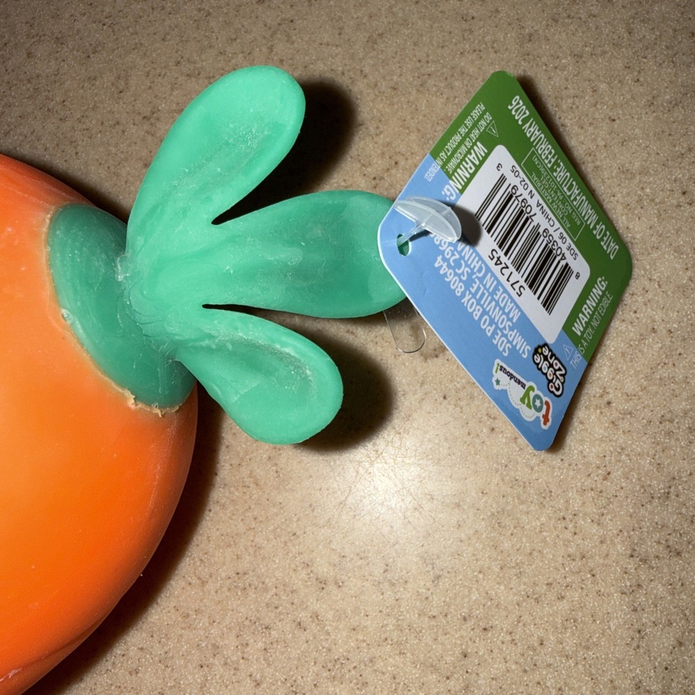 Toymendous Giant Squishy Carrot