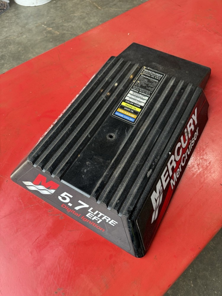 Mercruiser 5.7 EFI engine cover
