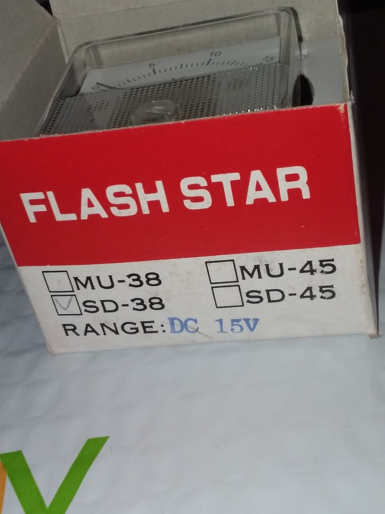 Flash Star (SD-38) Class 2.0 Range DC 0-15V Analogue Panel Meter