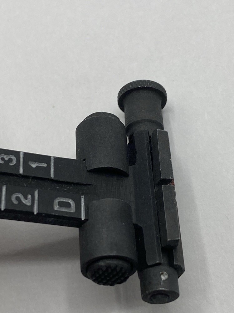 VINTAGE RIFLE SIGHT