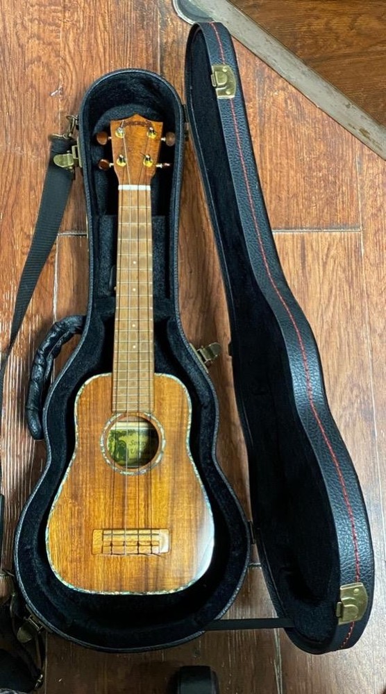 SONNY D  KOA UKULELE W/ HARD CASE.