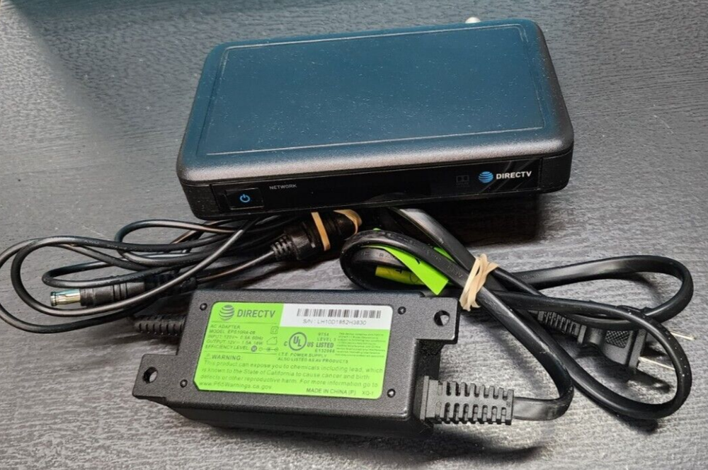 Direct TV Genie Mini Receiver Model C61-500 Receiver, Remote & AC Adapter