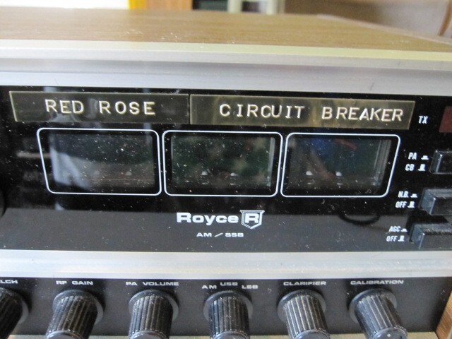 ROYCE 1-640 SSB/AM 23 CH BASE. COSMETICS SHARP COLLECTABLE CLEAN UNIT. POWERS ON