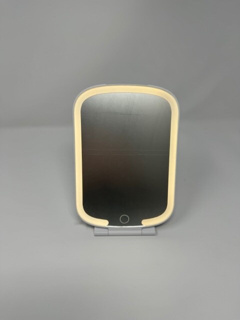 ** LLANO ** ' FLAT FOLDING MAKEUP MIRROR ' TYPE "C" CHARGER INCLUDED
