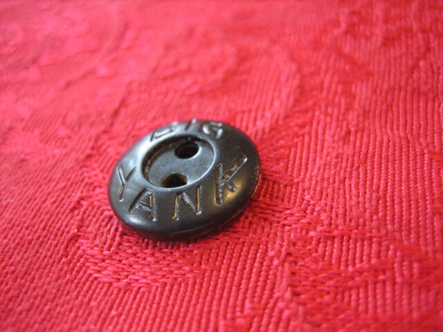 Vintage BIG YANK Small 9/16" Plastic Verbal Work Clothes Button - PS38