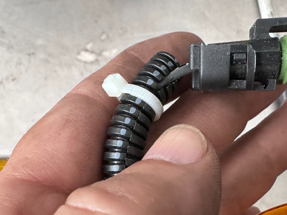 Dialight 17001AB807 Amber Replacement Light