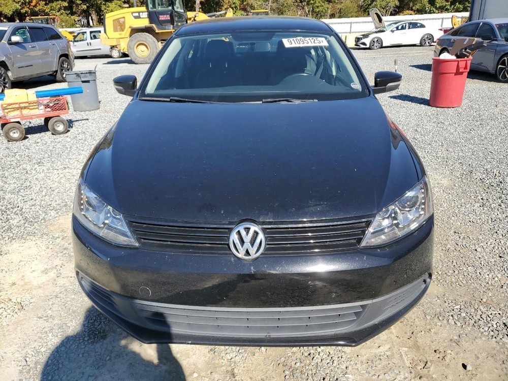 Engine ECM Electronic Control Module 2.5L Automatic Fits 11-14 JETTA 4889388