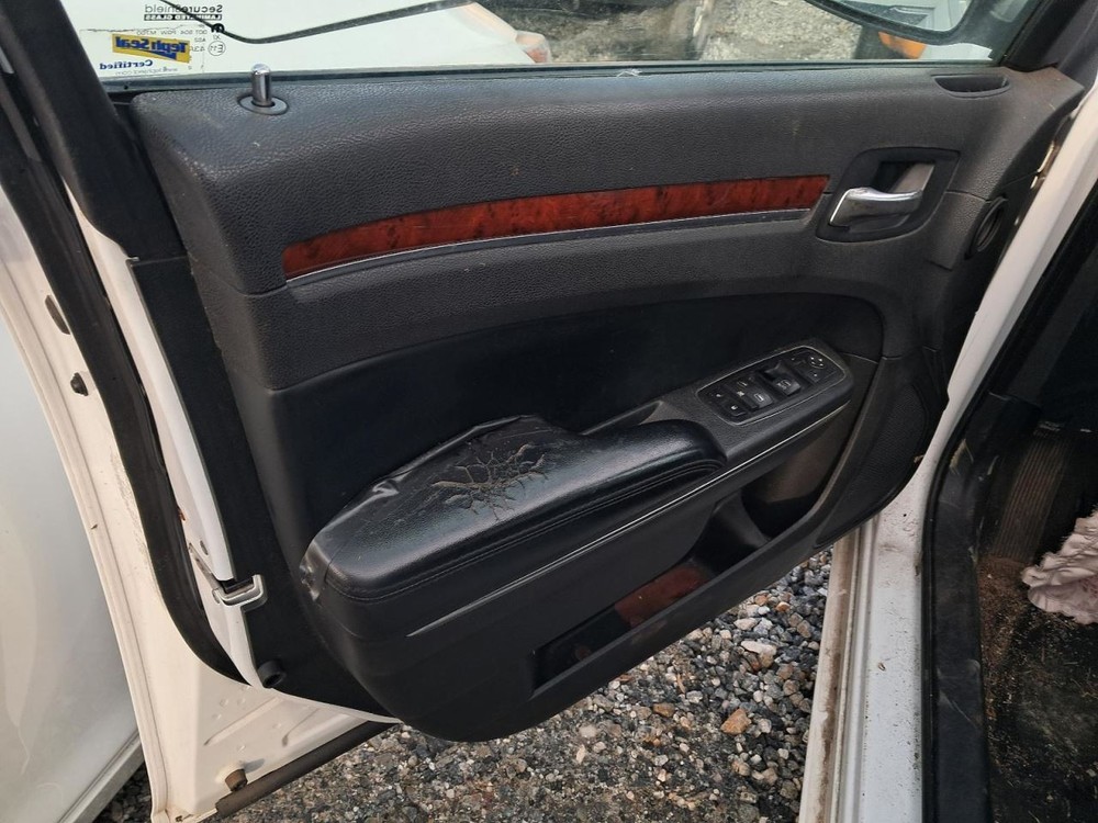 Speedometer Cluster 140 MPH Fits 12 300 4892485