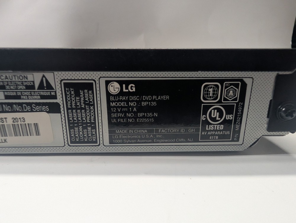 LG BP-135 Blu-ray Player. Player Only