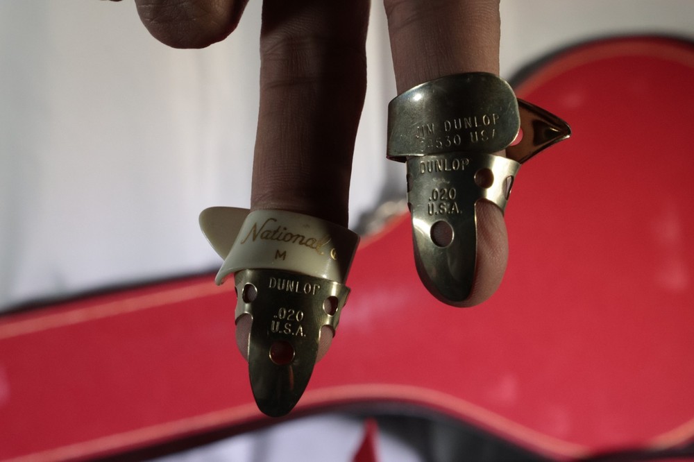 Harmony 5 String Banjo with carrying case