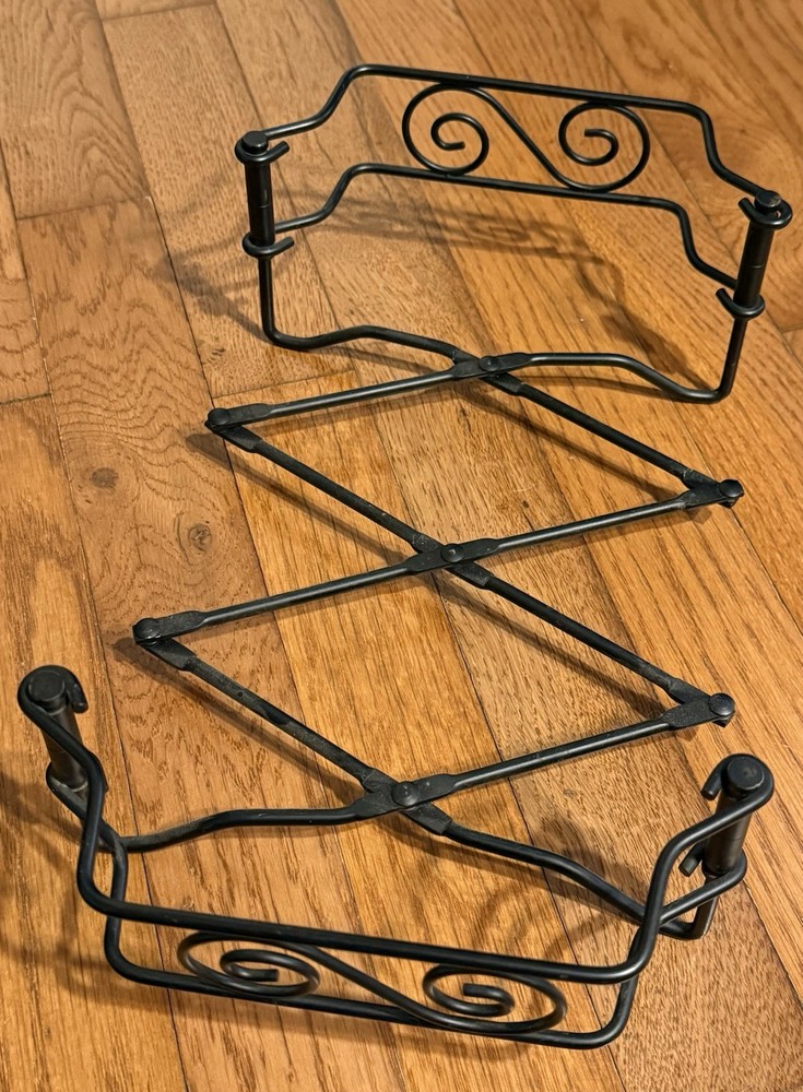 Adjustable Expanding Metal Trivet & Hot Plate Holder