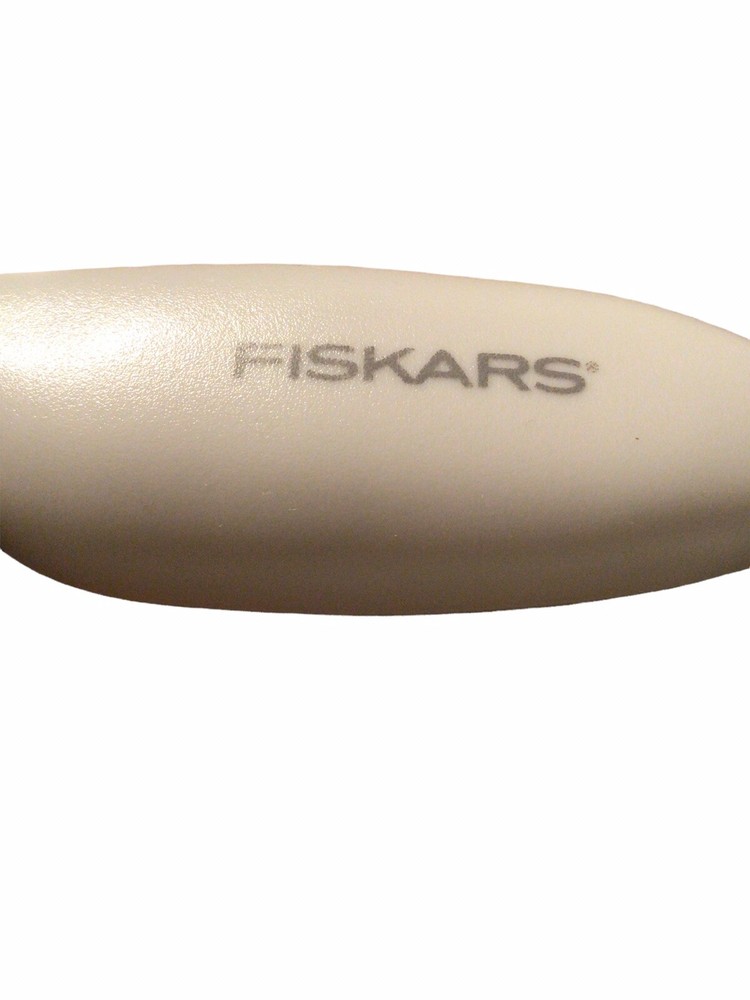 Fiskars Crafts Rotary Cutter, 60mm Titanium Gray Handle EUC