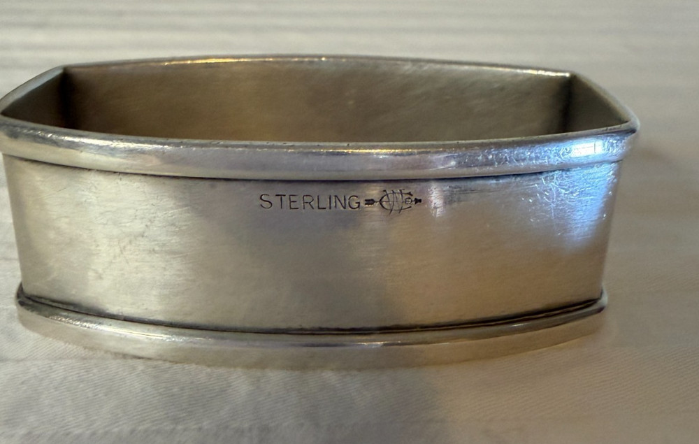 Webster Co Sterling Silver Napkin Ring | Engine Turned Linear | 20g Monogram PSB