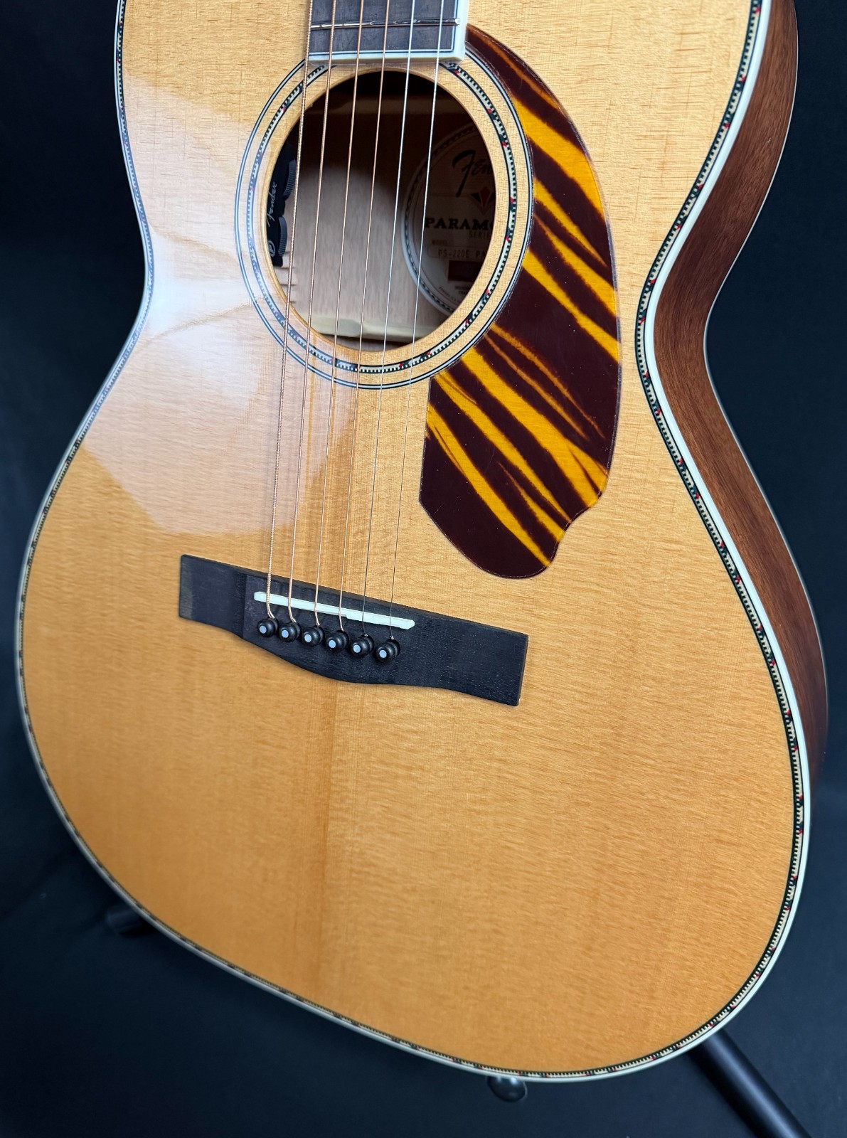 Fender PS-220E Paramount Parlor Acoustic-Electric Guitar Gloss Natural (742)