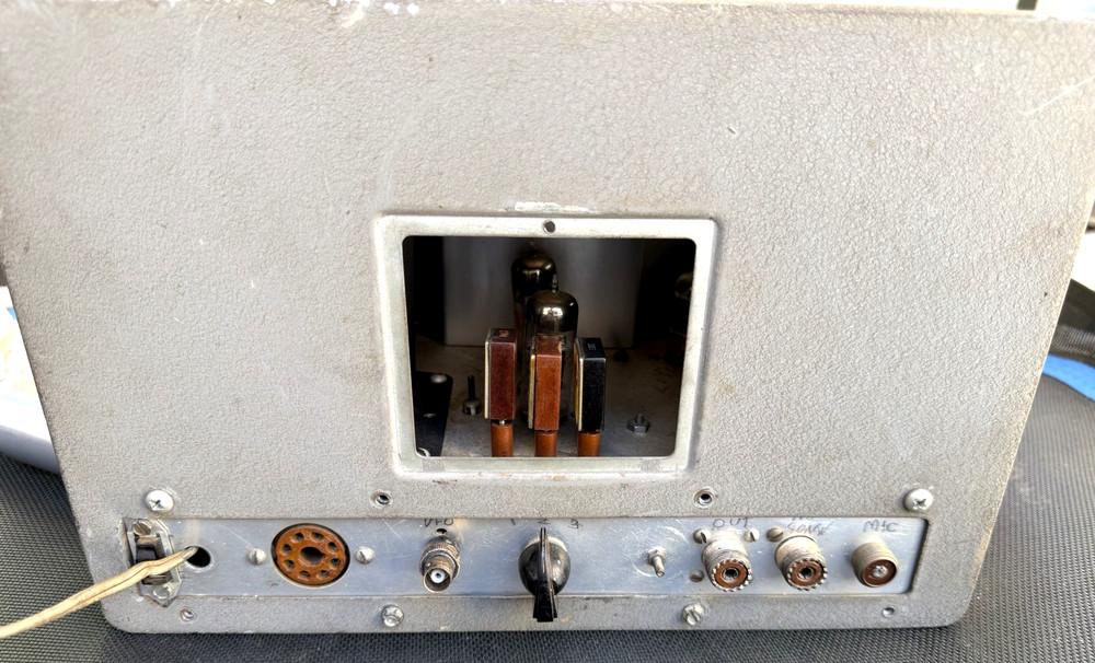 Vintage HeathKit DX-35 Transmitter AS IS-POWERS ON-PLEASE READ