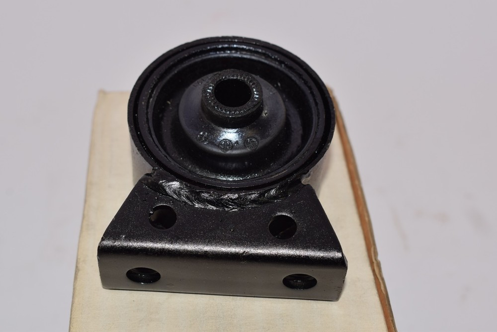 NEW Westar Industries EM8217 Engine Mount Rear