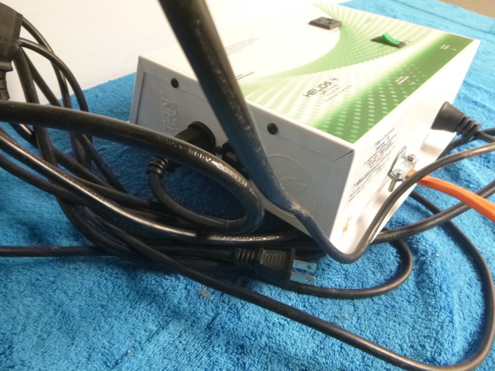 Titan Controls Helios 4 - 4 Light Controller w/ Trigger Cord