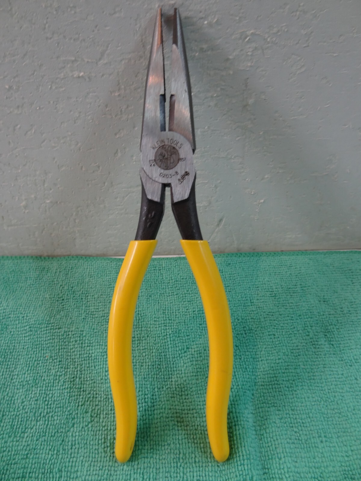 Klein Tools D203-8 Pliers, Needle Nose Side-Cutters 8-Inch - FREESHIPPING!