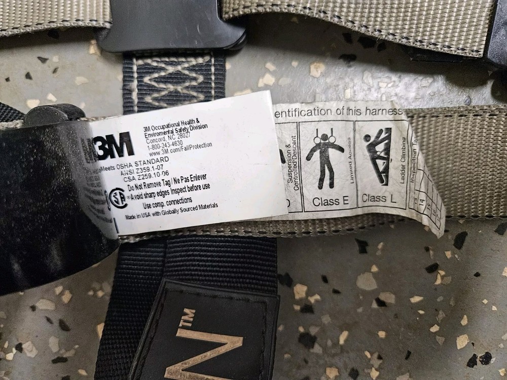 Fall Arrest Harness - 3M Elevation Premium S/M 7510Q
