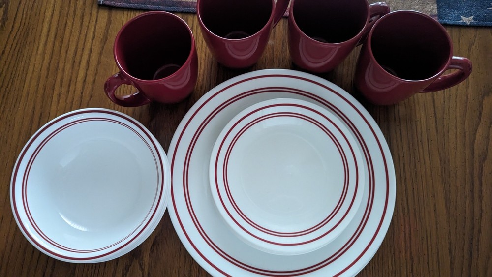 Corelle - CLASSIC CAFE RUBY RED  12 Pcs - Plus 4pc Red Corelle Coordinates Cups