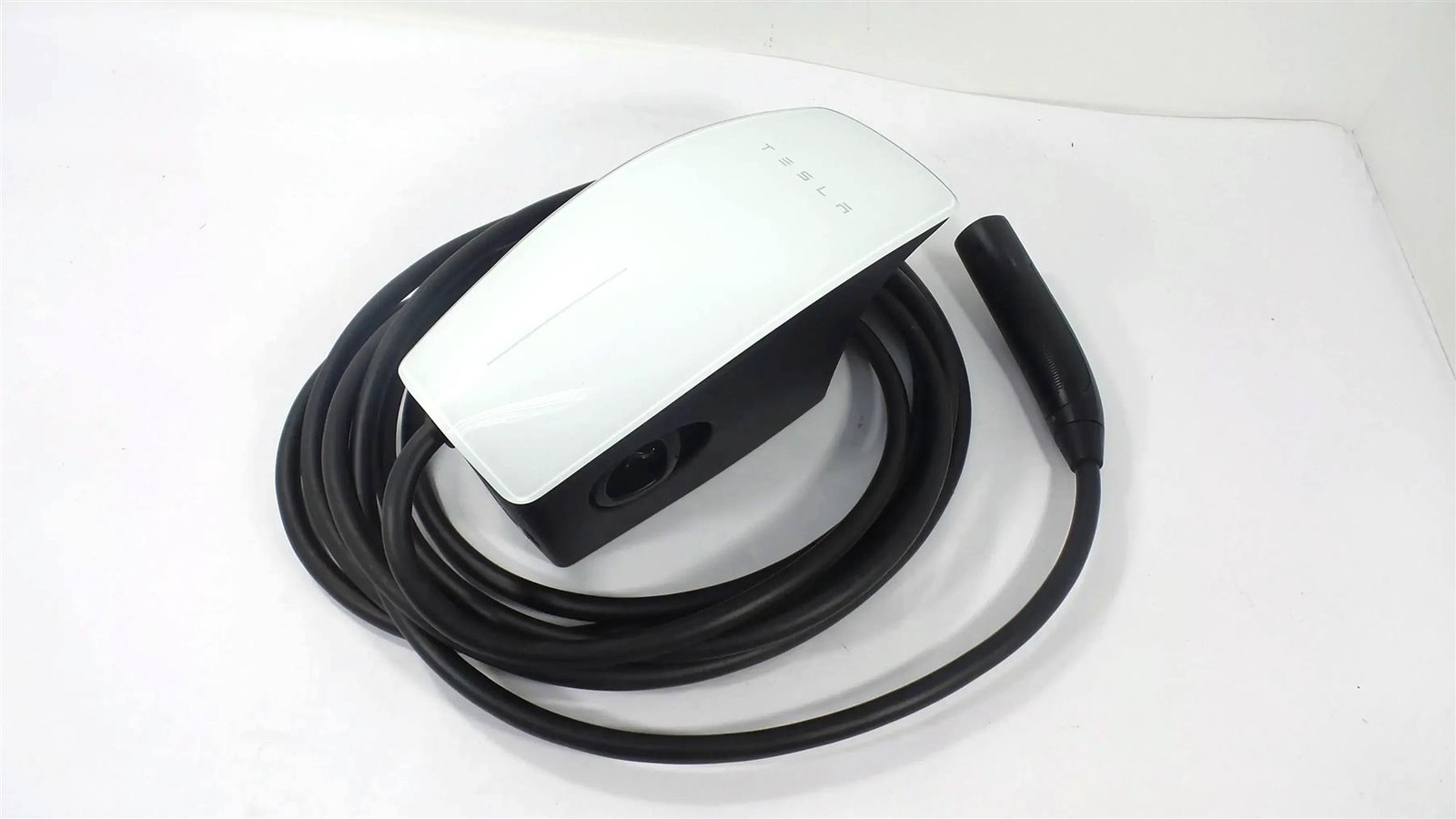 Tesla Universal Wall Connector Gen 4 EV Charger Charger 1734412-02-E 24FT