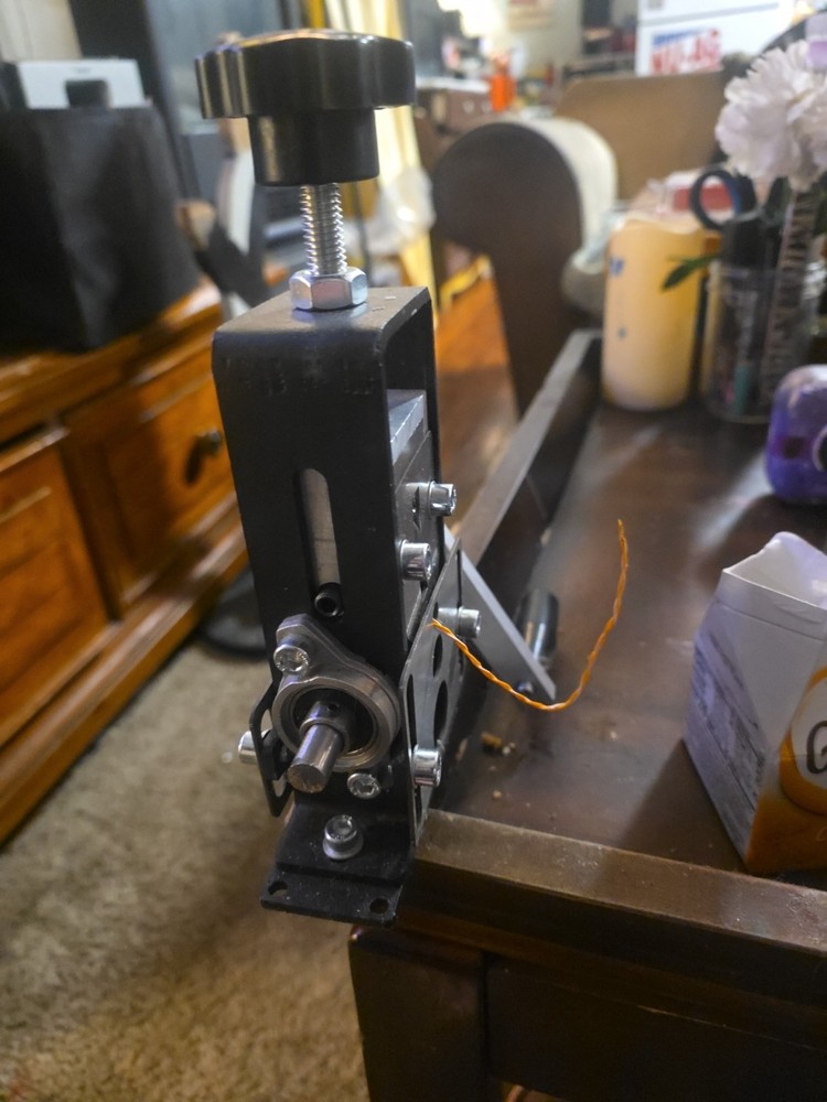 manual or drill-powered wire stripping machine