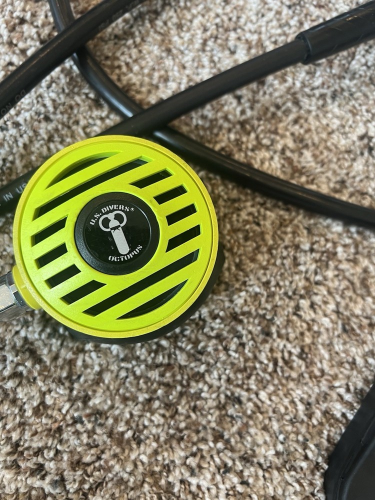 Seaquest Suunto Solution Dive Computer Console Regulator Octopus