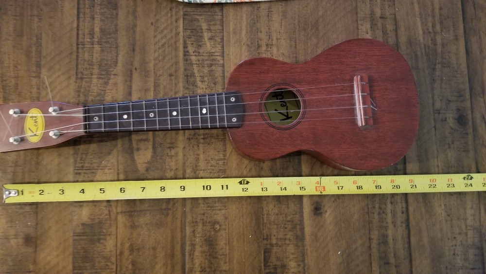 Ukulele – Kent Soprano Ukulele / Good Condition