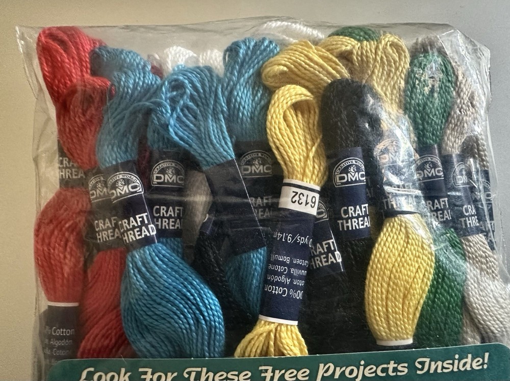 DMC Craft Thread Non-divisibile 33 Skeins For Crafting Projects Multicolor