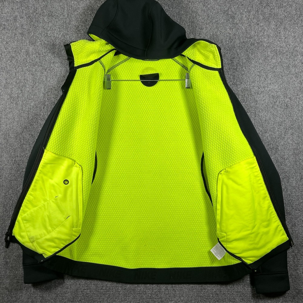 Nike Therma Sphere Max Training Jacket Gym Workout Black Size Medium #2419