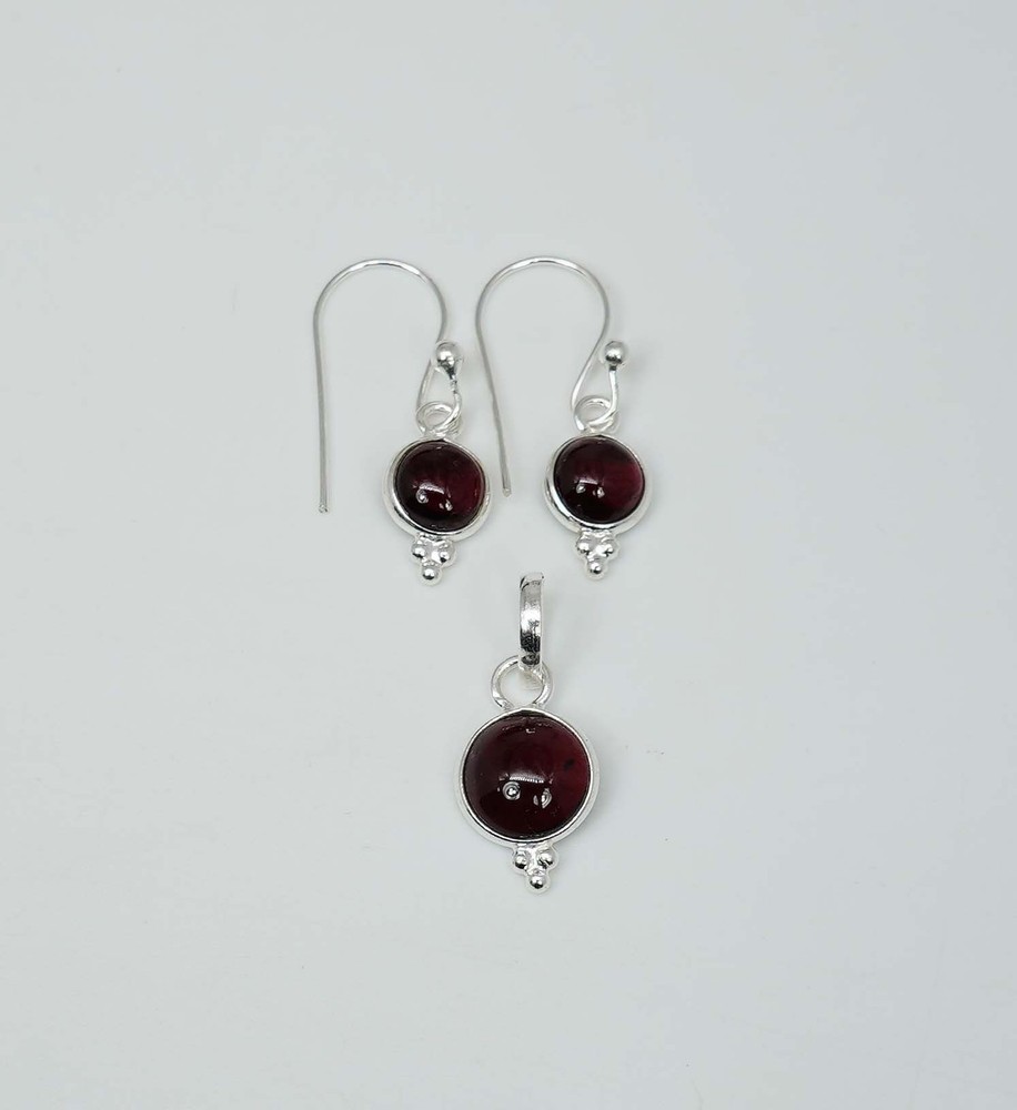 925 Solid Sterling Silver Red Garnet Hook Earring Pendant Set