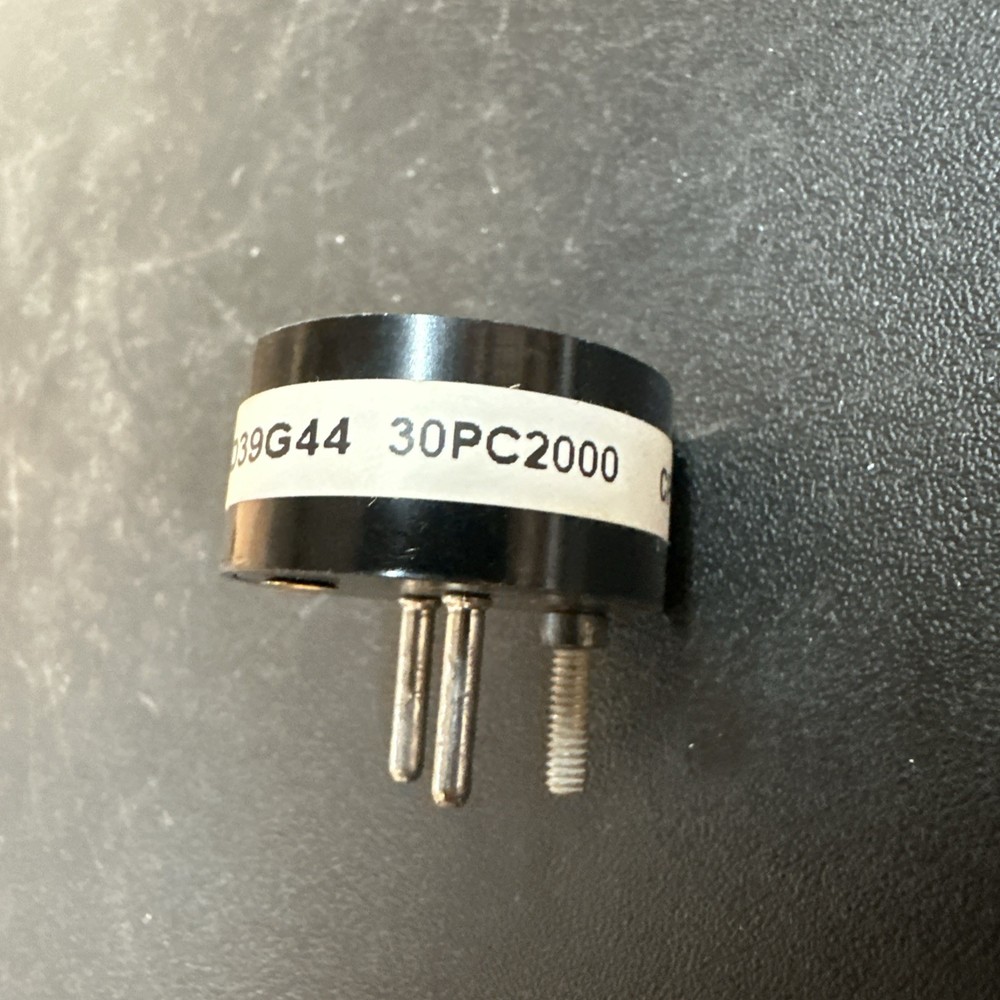 CUTLER HAMMER RATING PLUG (NEW IN BOX) 30PC2000