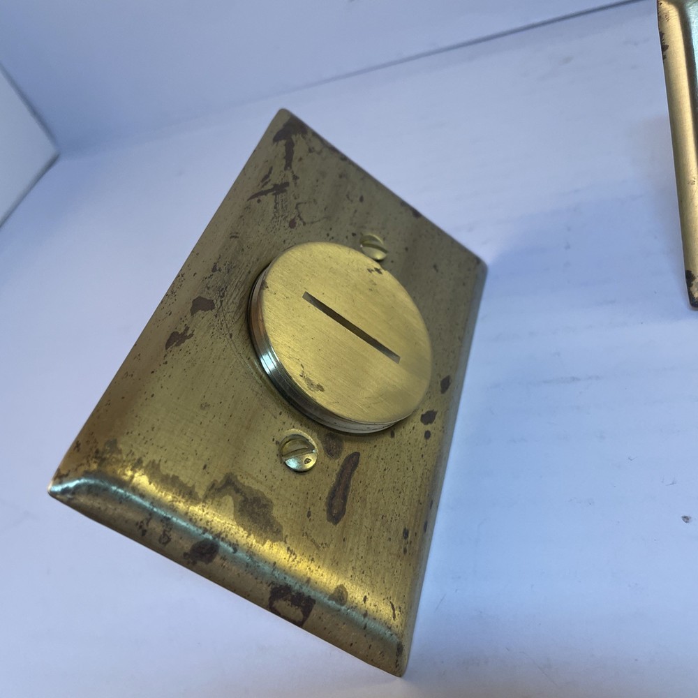 Antique Solid Brass SWITCH/PLUG PLATES with round center