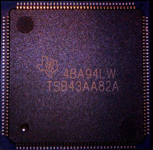 TSB43AA82A - TI  Phy/Link Layer IC
