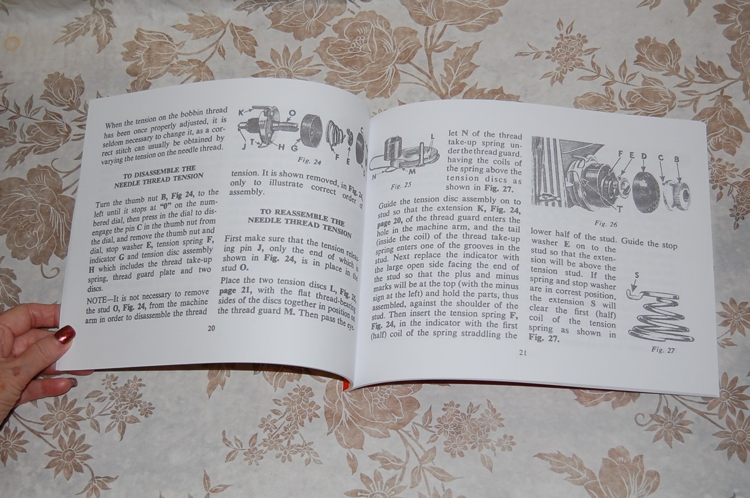 Rare Deluxe-Edition Instruction Manual, Singer Featherweight 221k Sewing Machine